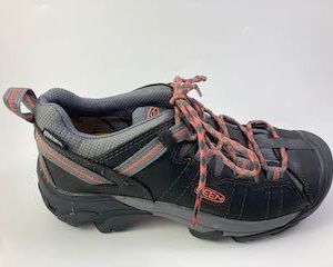 Keen Women’s Targhee II WP Magnet Coral