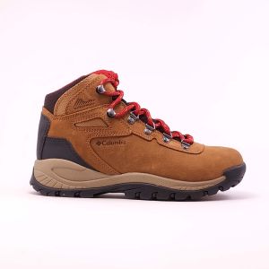 Columbia Women’s Newton Ridge Plus Waterproof Elk Mountain Red