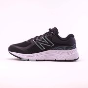 New Balance Women’s 840 V5 Black Blue